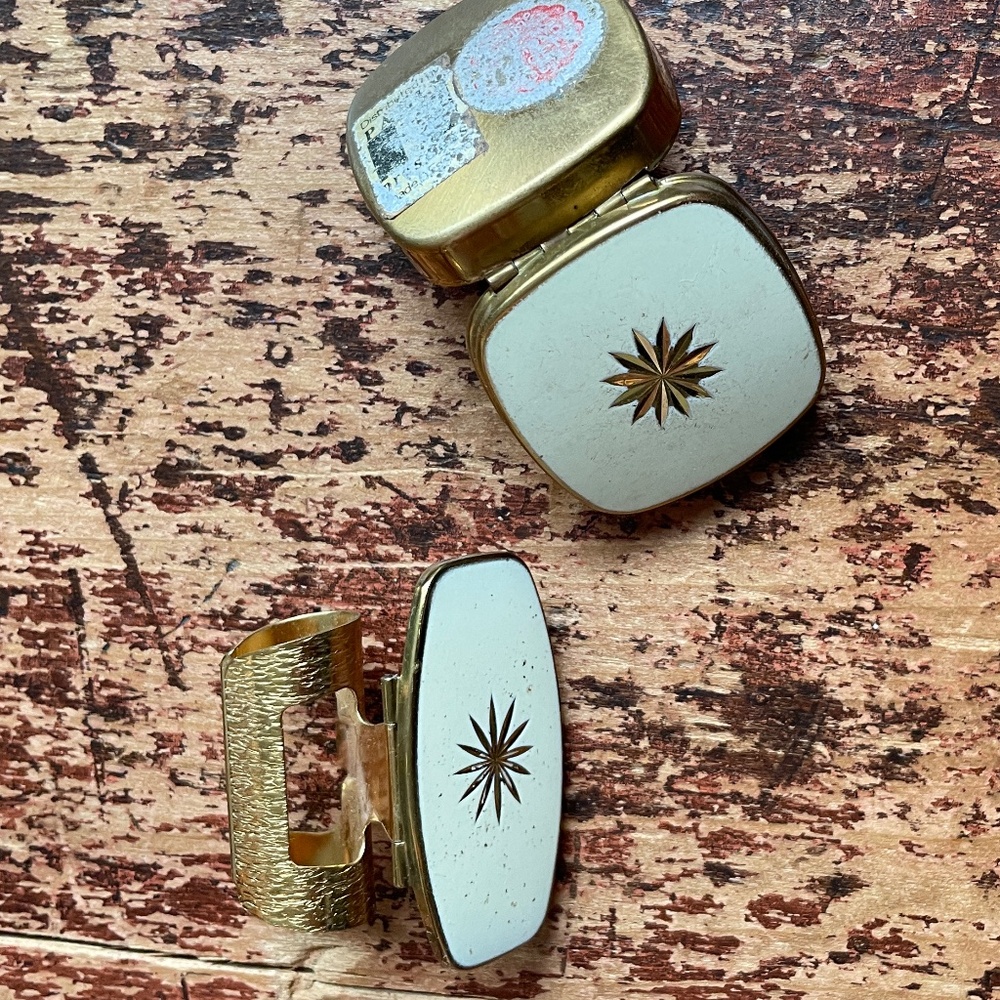 vintage cosmetics accessories - Picture 4 of 4